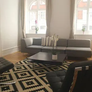  Apartment Next To New Harbor / 3 Bedroom & 2 Bath Denmark